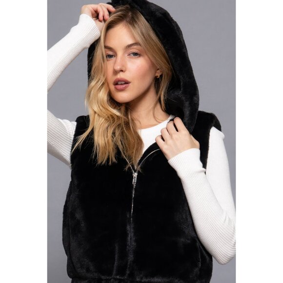 NWT Hoodie Faux Fur Vest, Zip Up, Soft, Cozy, Warm, Black, Fuzzy Outerwear - Picture 5 of 5